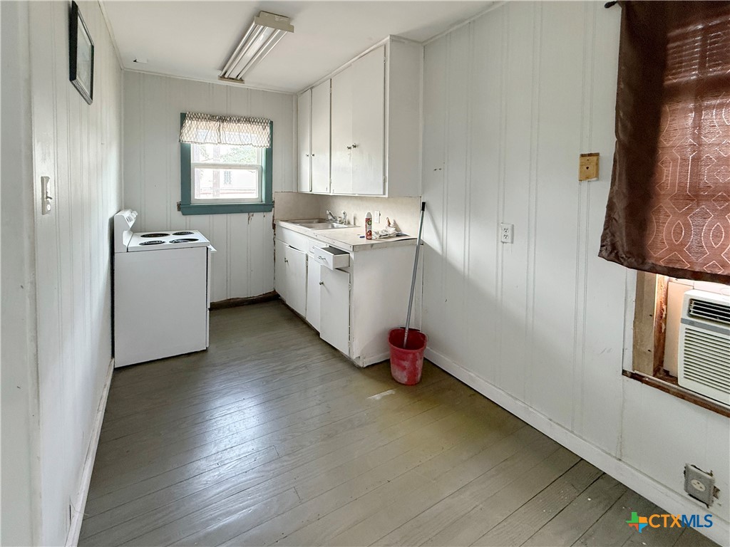 204 E Austin Street Property Photo 19