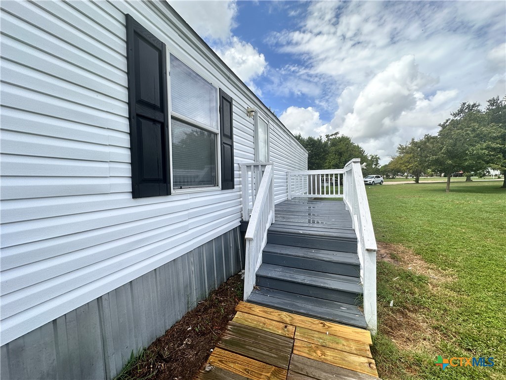 208 Picasso Drive Property Photo 4