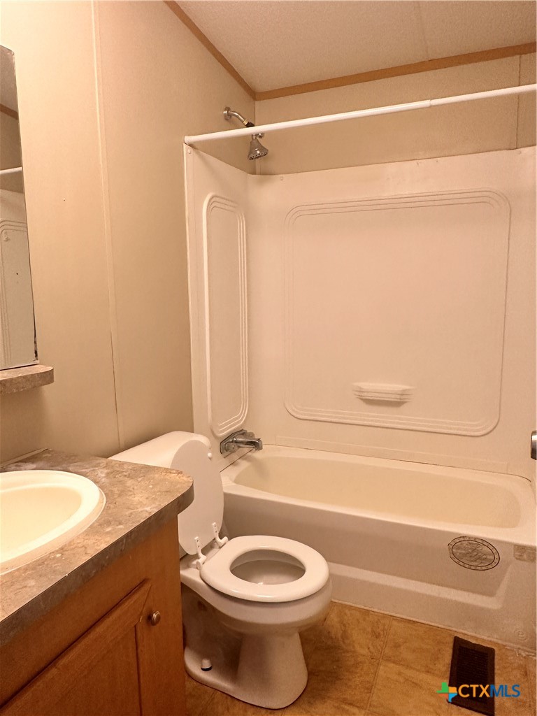 208 Picasso Drive Property Photo 13