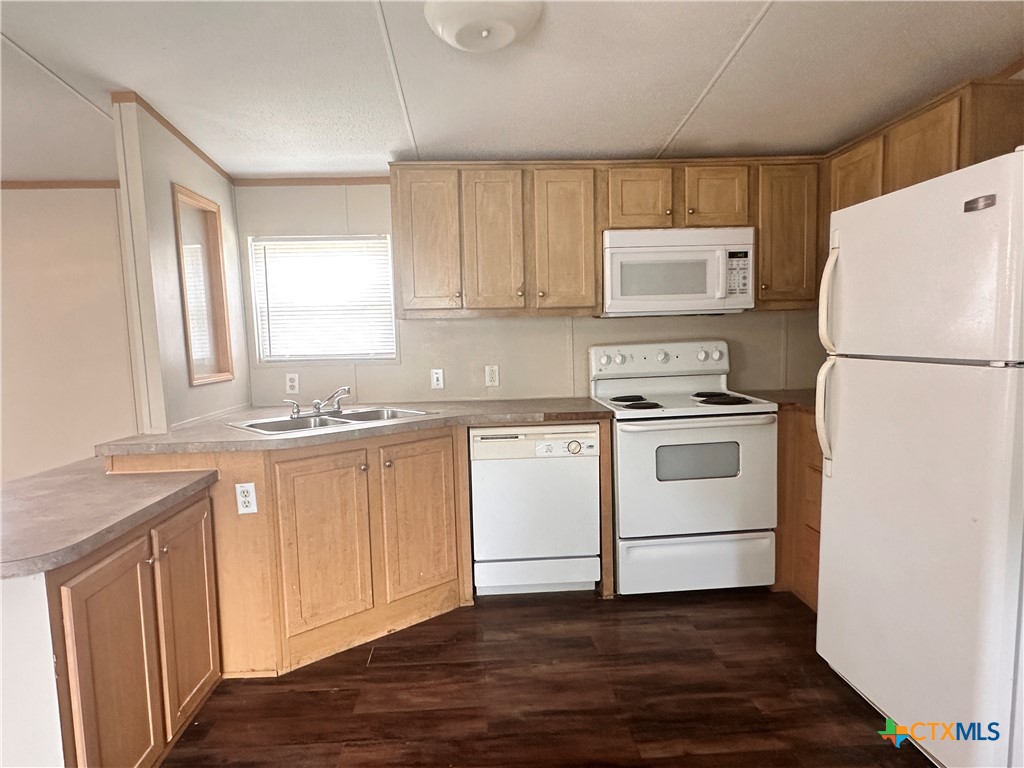 208 Picasso Drive Property Photo 15