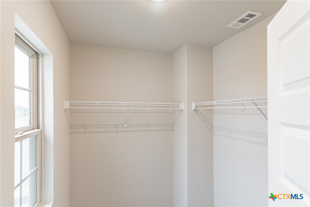 7811 Toledo Bend Property Photo 13