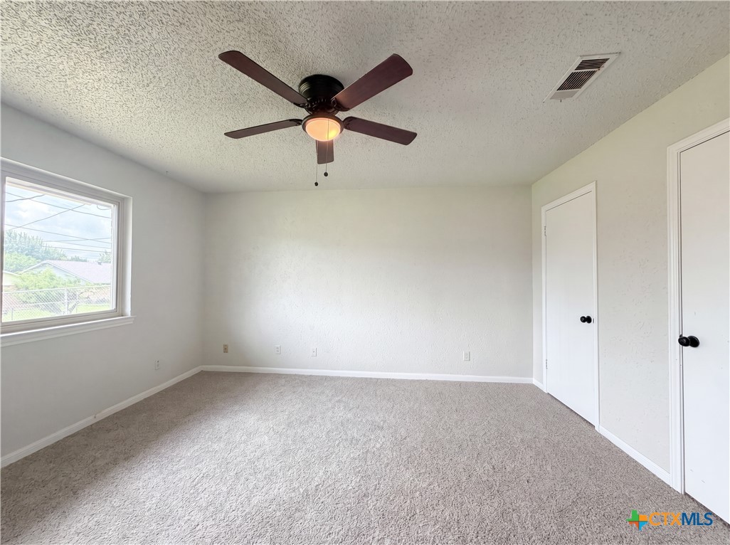 2012 Stardust Street Property Photo 4