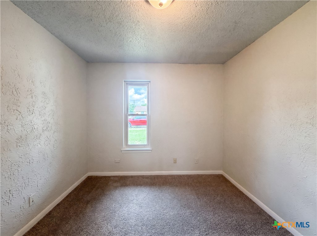 2012 Stardust Street Property Photo 8
