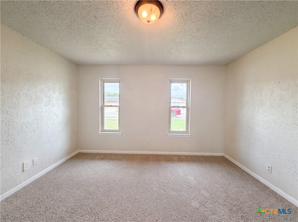 2012 Stardust Street Property Photo 9