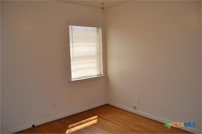 712 Alexander Street Property Photo 8