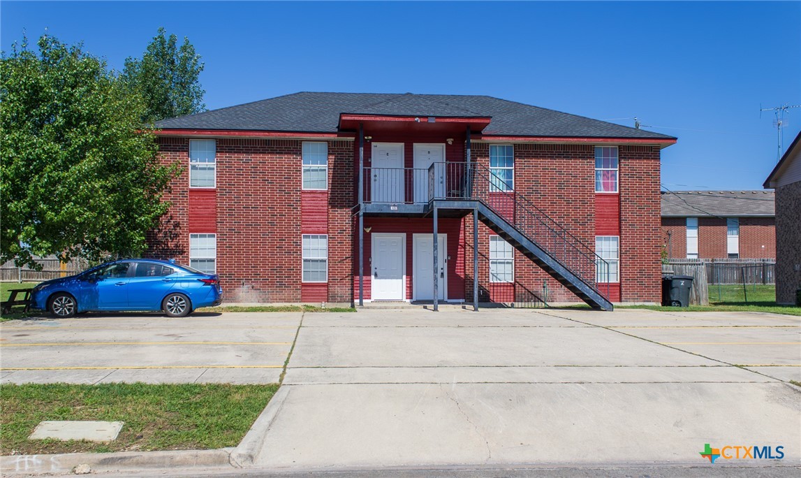 1601 Benttree Drive C Property Photo 1