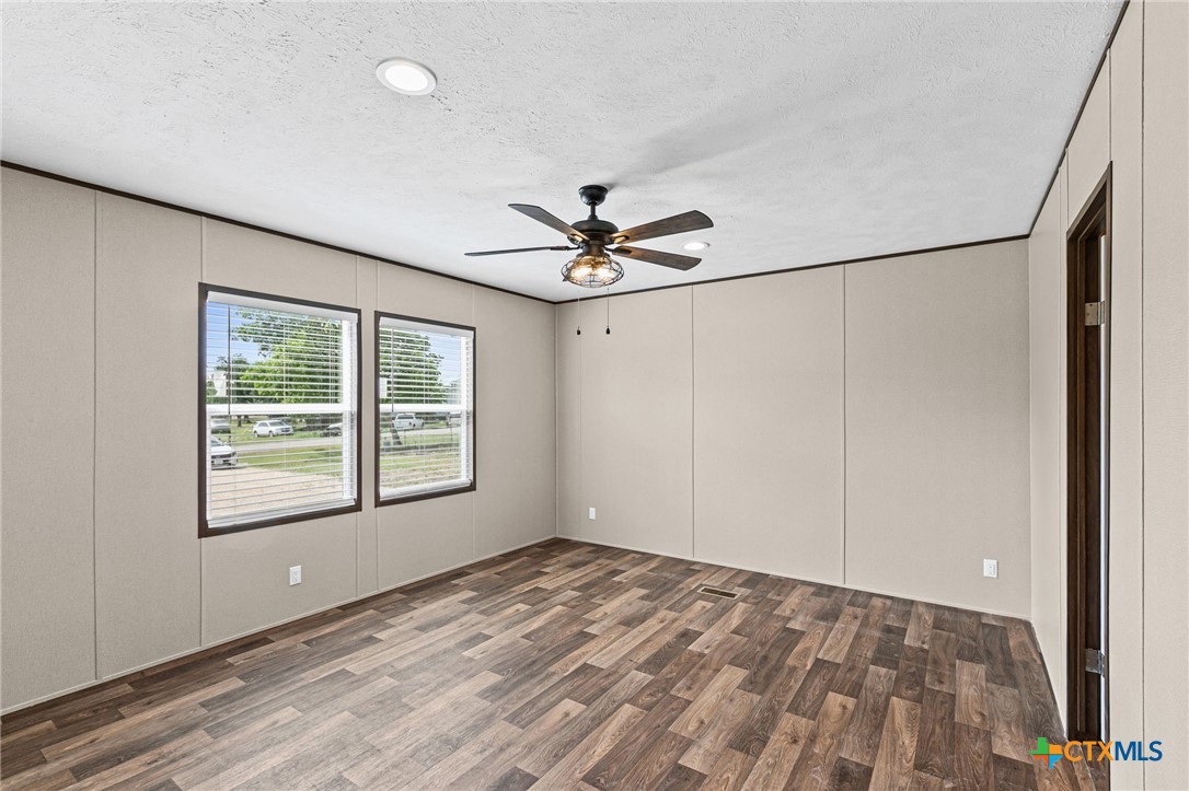 305 S 6th Street Property Photo 15