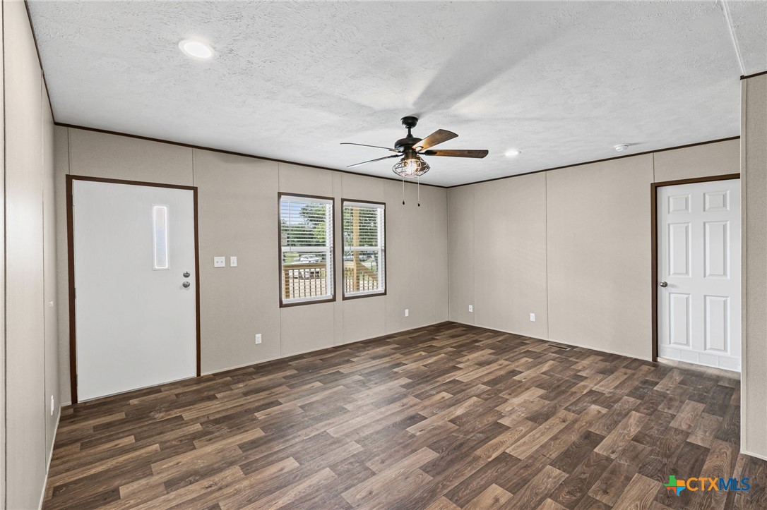 305 S 6th Street Property Photo 16