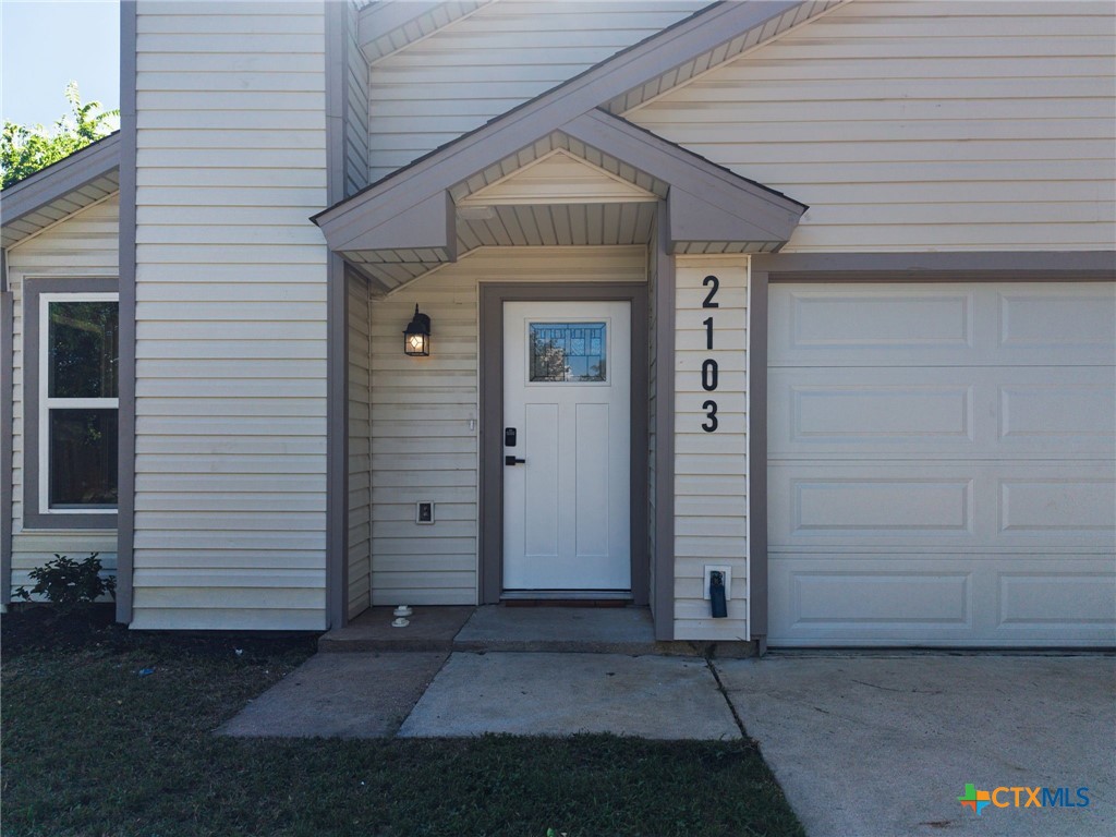 2103 Dickens Drive Property Photo 3
