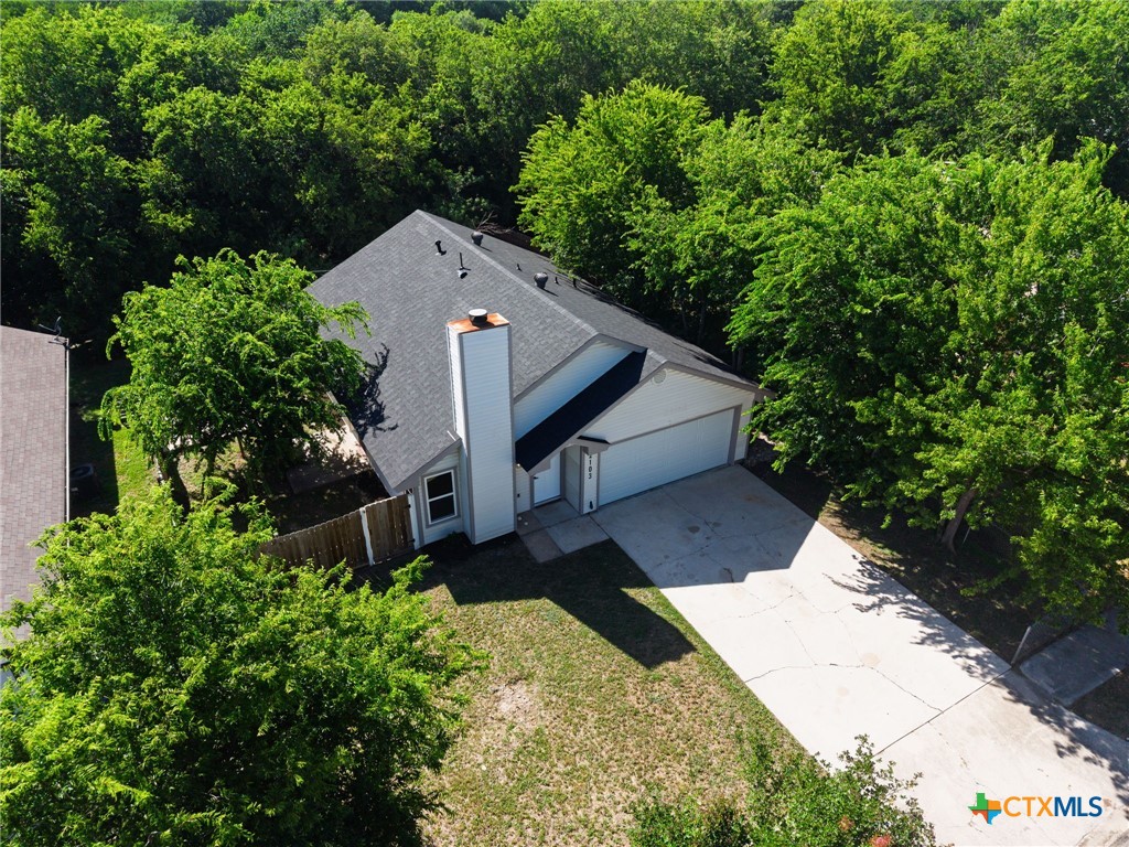 2103 Dickens Drive Property Photo 4