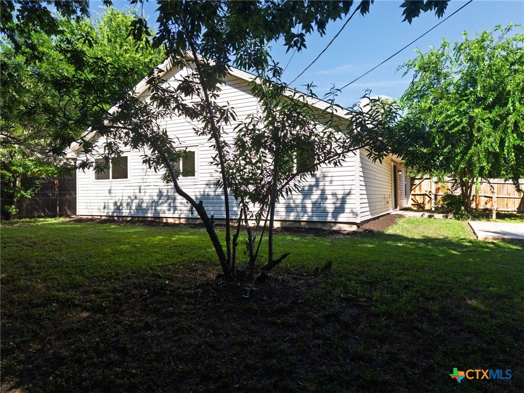2103 Dickens Drive Property Photo 33