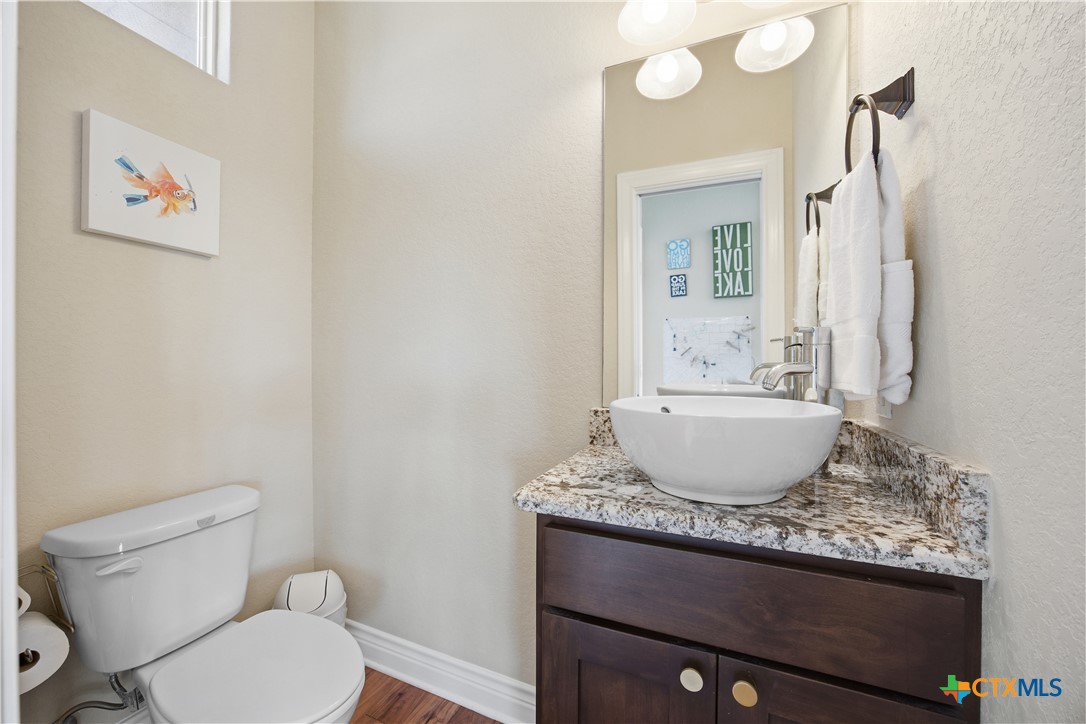 1748 Lakeshore Drive Property Photo 10