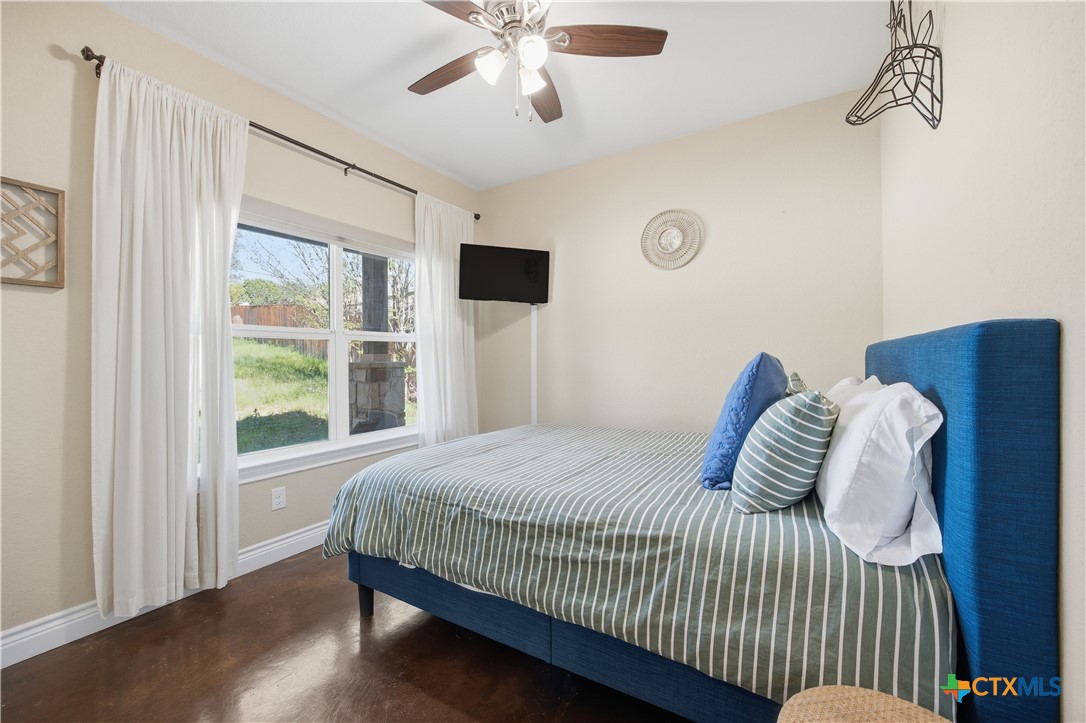 1748 Lakeshore Drive Property Photo 15