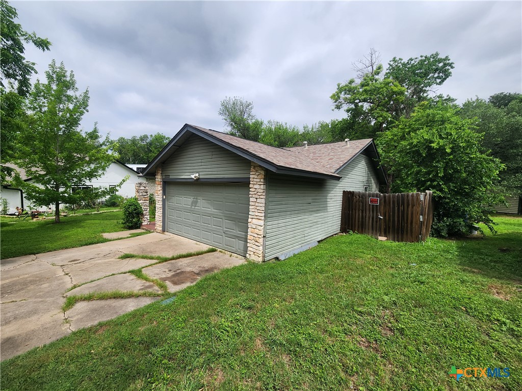5222 Pine Place Property Photo 5