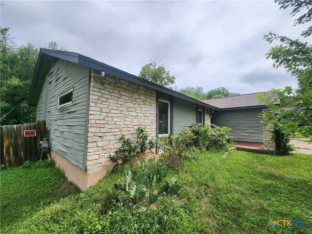 5222 Pine Place Property Photo 6