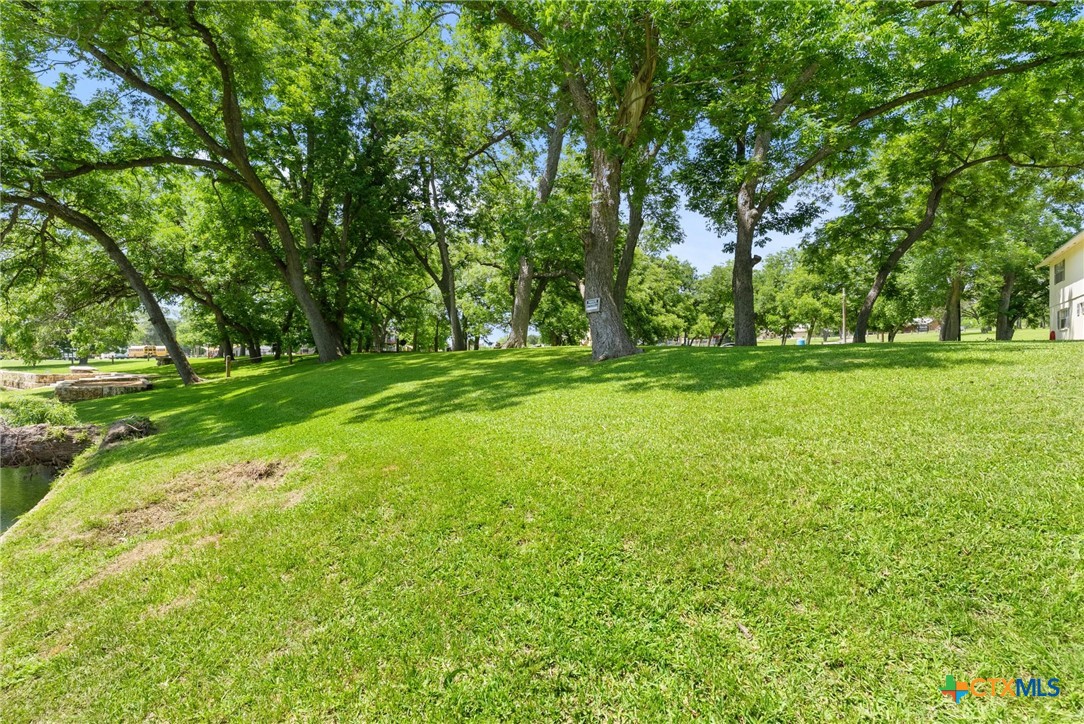 1242 Ervendberg Avenue Lot 1 Property Photo 8