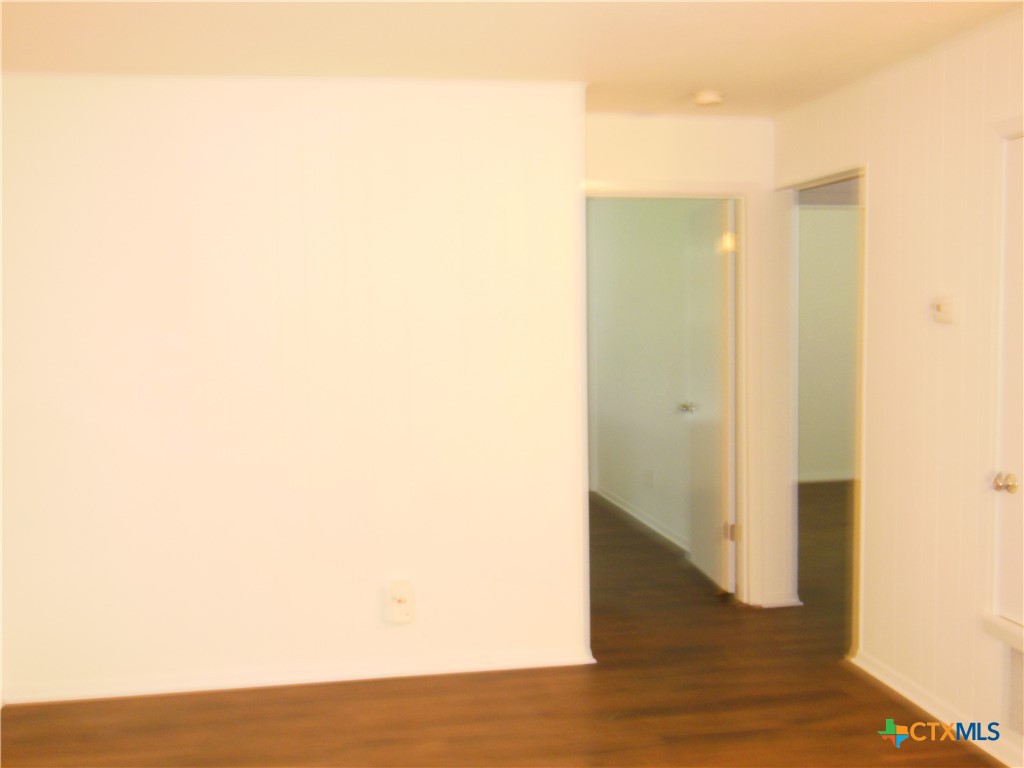 1022 Clover Circle Property Photo 3