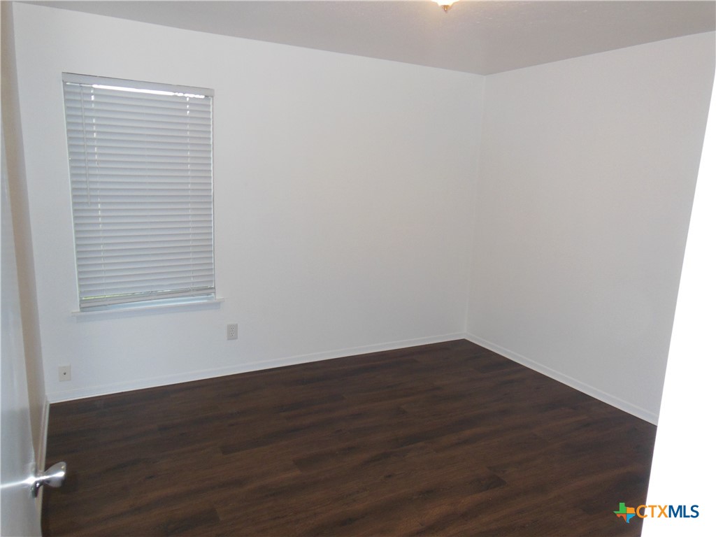 1022 Clover Circle Property Photo 11