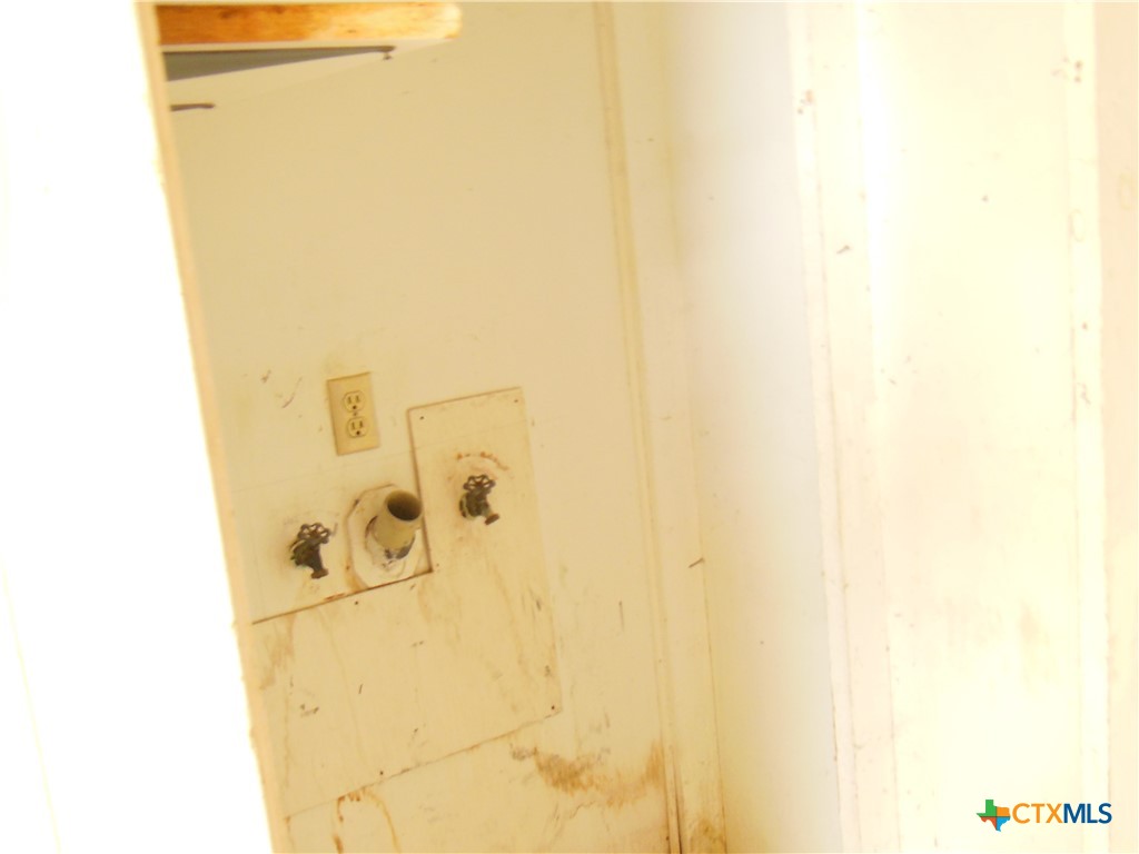 1022 Clover Circle Property Photo 14