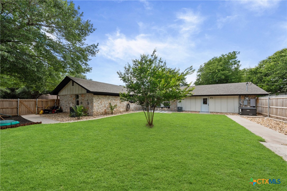 702 E Sandy Lane Property Photo 45