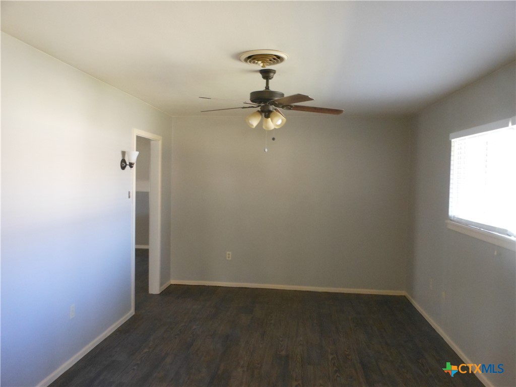 1441 Robin Lane Property Photo 3