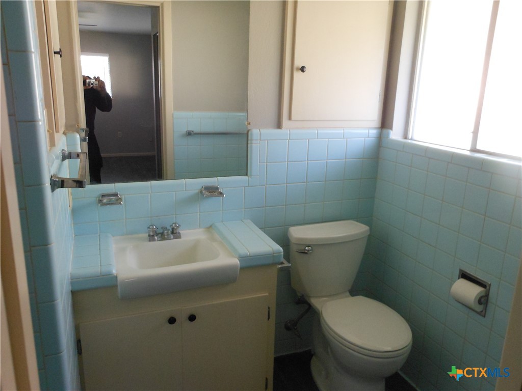 1441 Robin Lane Property Photo 9