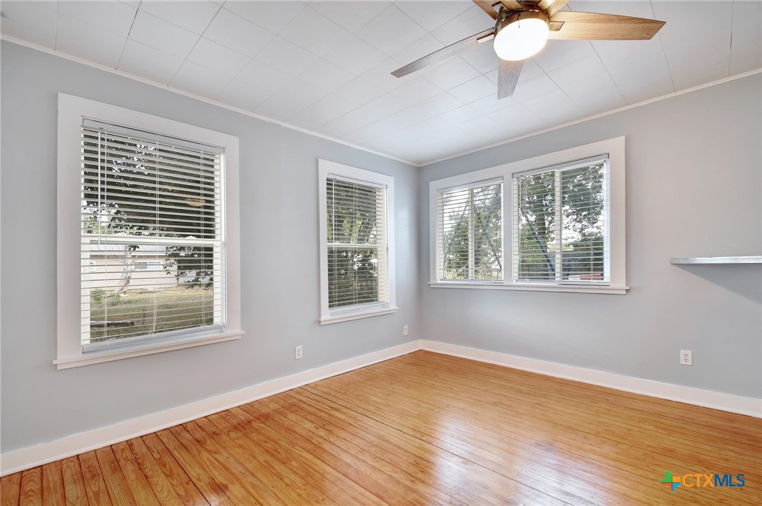 717 S Laurel Avenue Property Photo 16