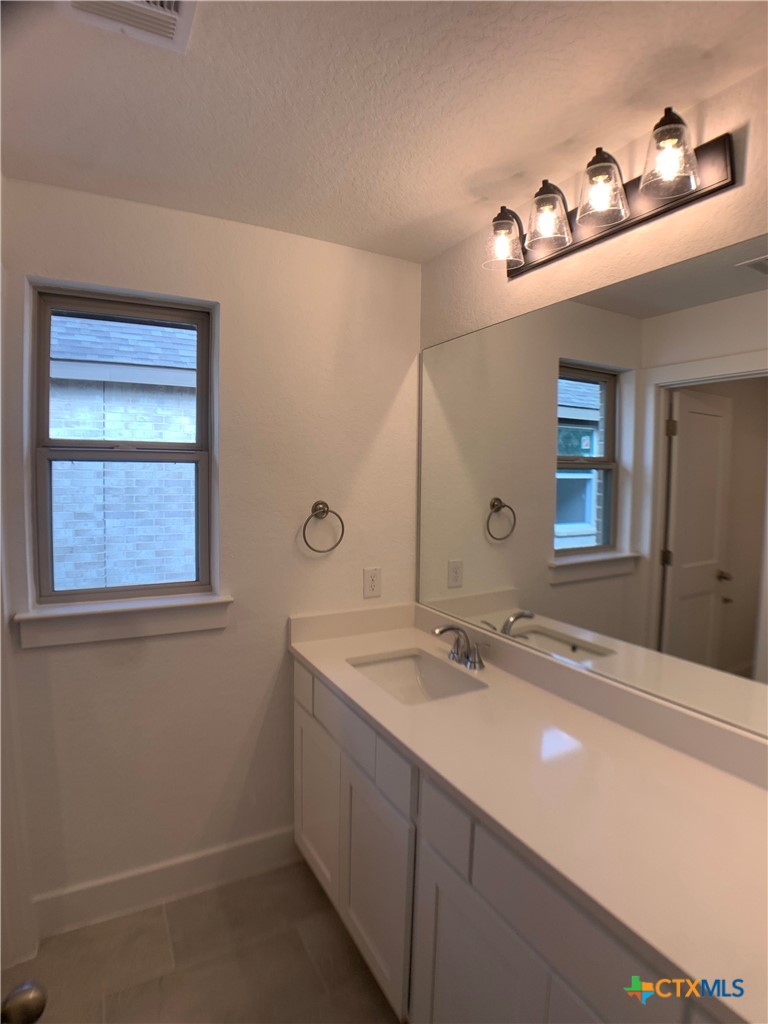 1032 Easy Gruene Property Photo 26
