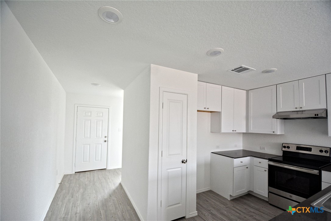 3812 Far Horizon Property Photo 4