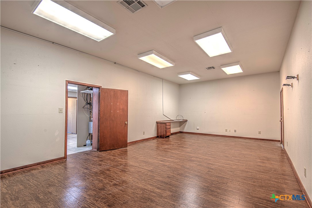 1509 Avenue J Property Photo 22