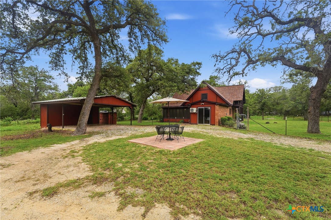 8606 State Highway 123 Property Photo 1
