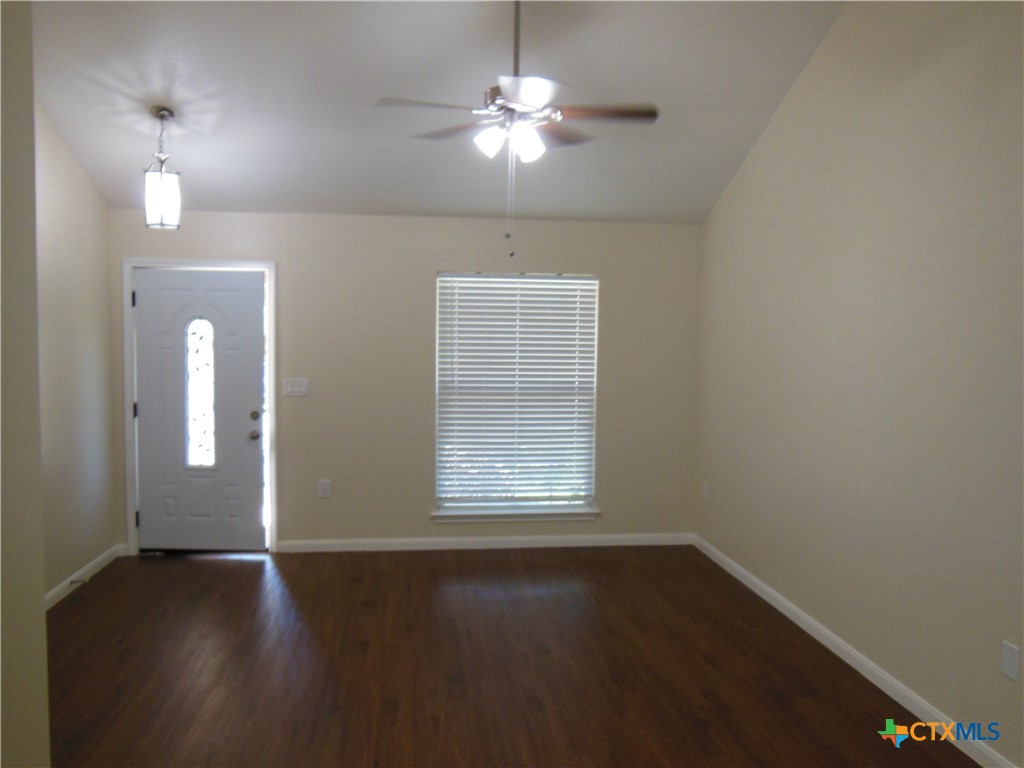 1619 Sunspur Drive Property Photo 2