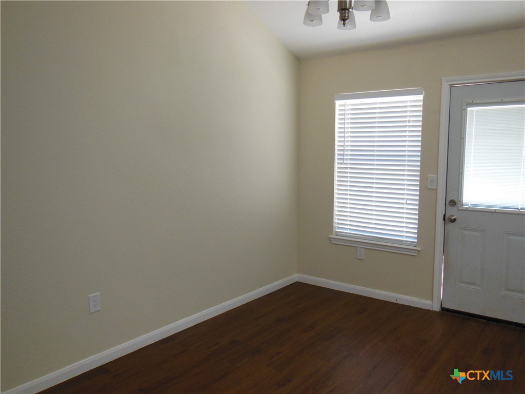 1619 Sunspur Drive Property Photo 4
