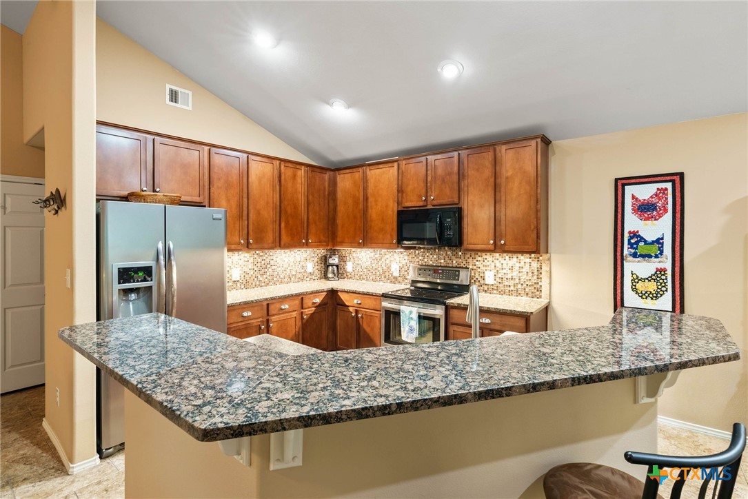 105 Pecan Harbor Street Property Photo 7