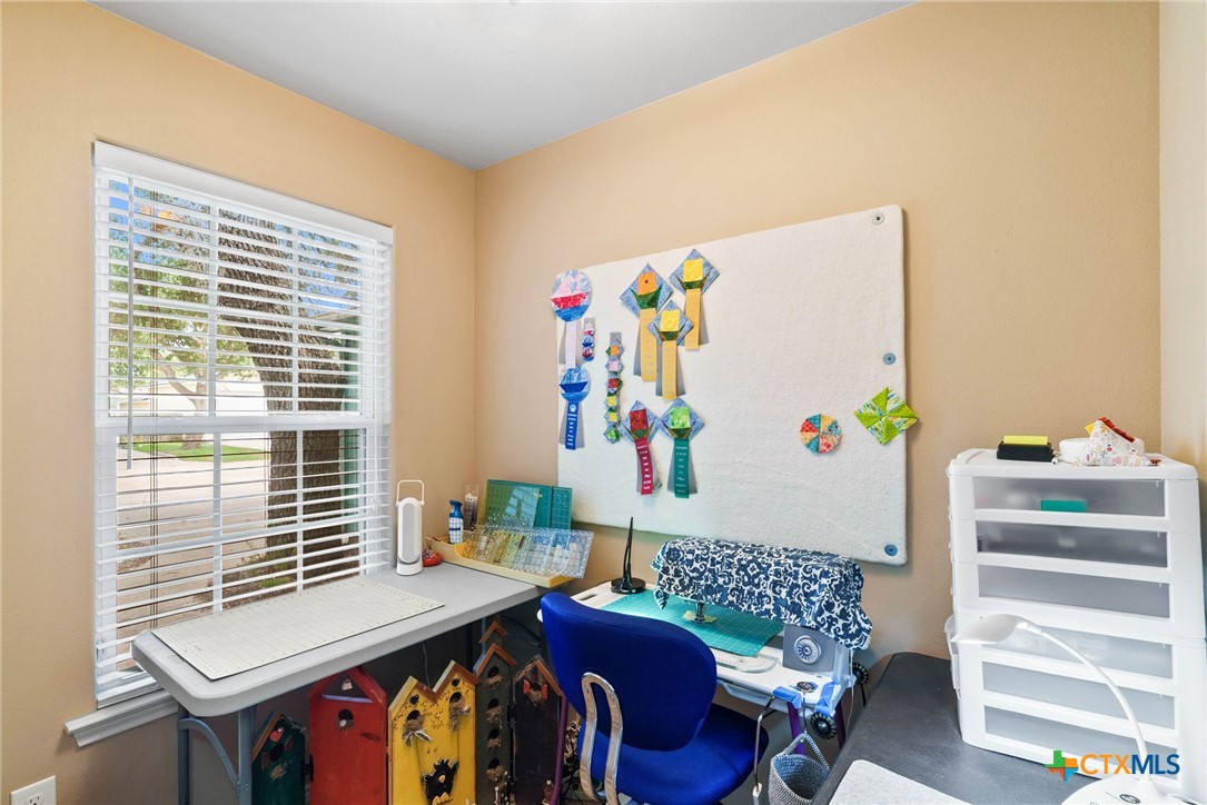 105 Pecan Harbor Street Property Photo 15