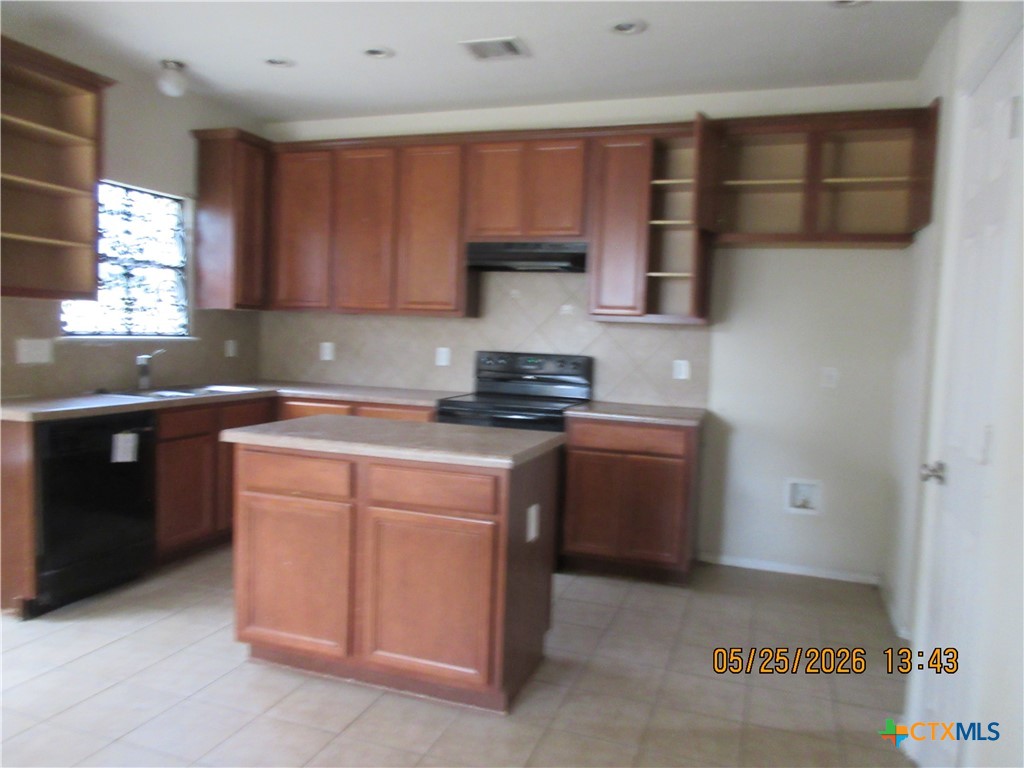 6801 Aquamarine Drive Property Photo 10