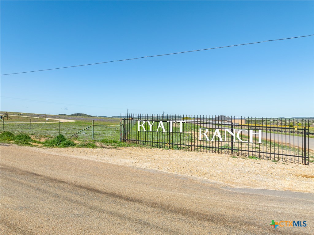1120 Holden Loop Property Photo 15