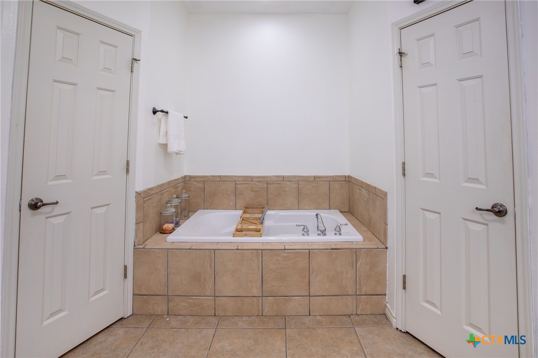218 West Haven Property Photo 20