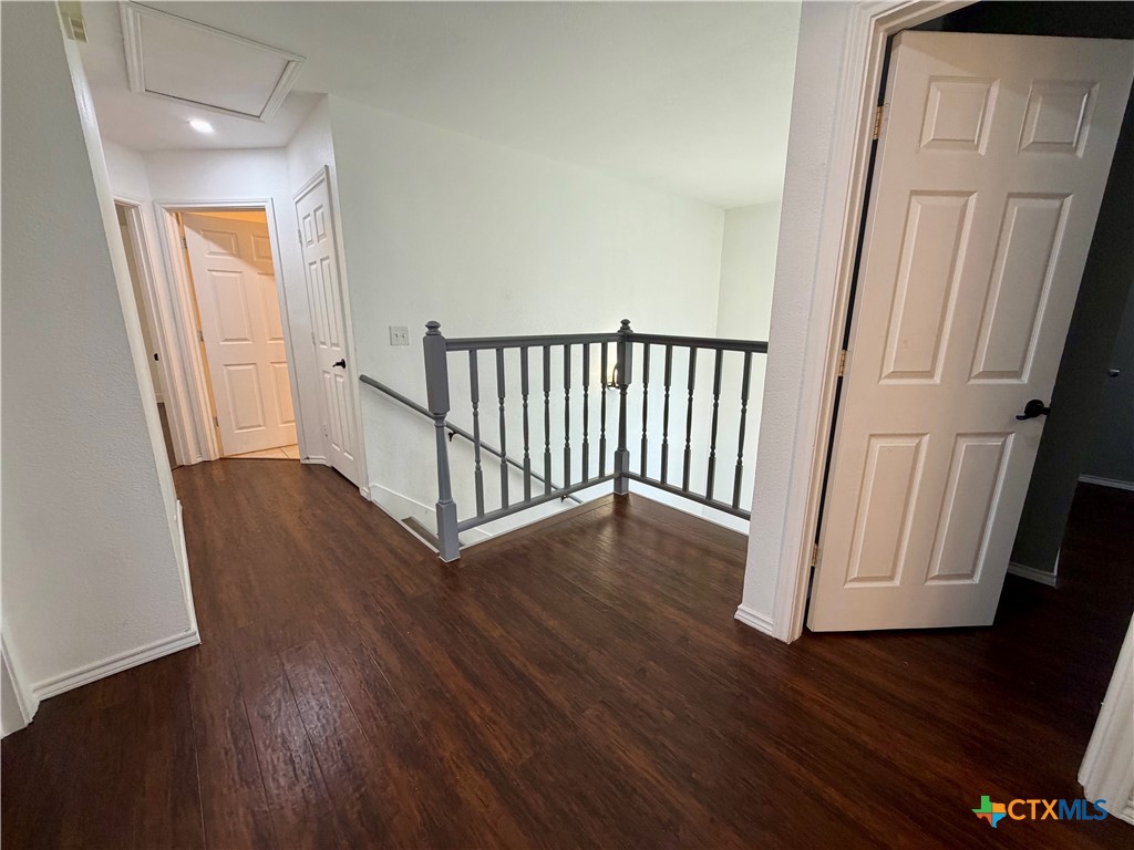 804 Tapestry Cove Property Photo 7