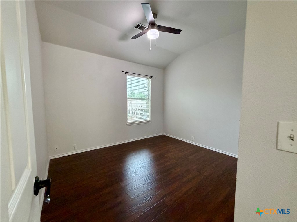 804 Tapestry Cove Property Photo 28