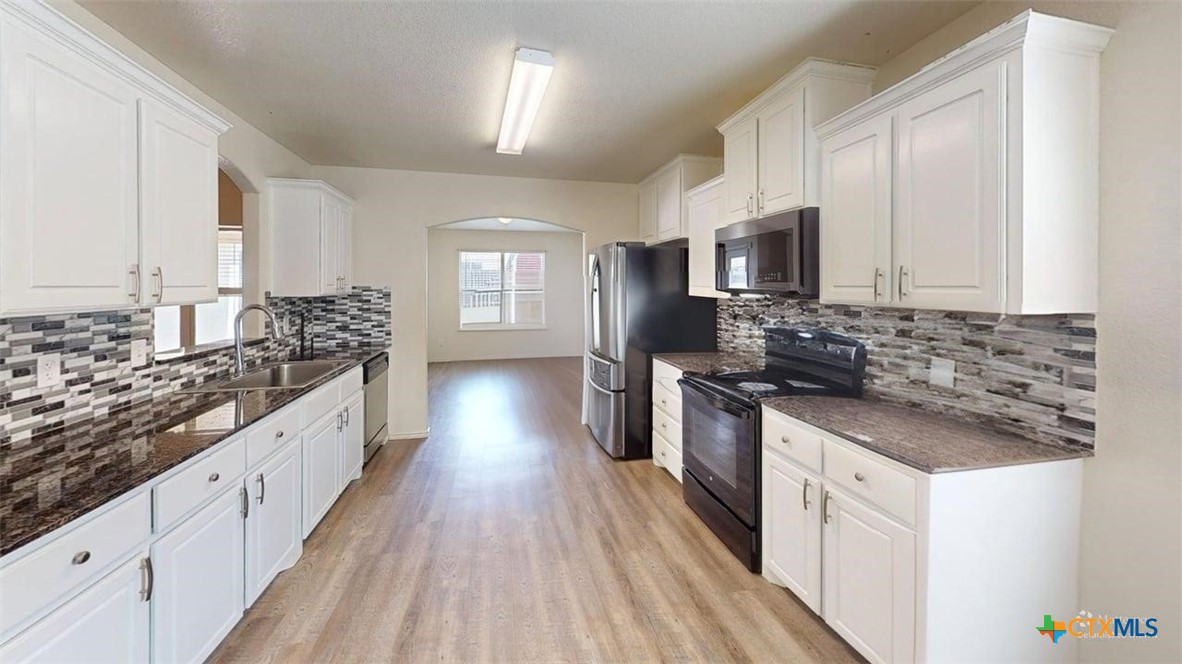 2703 Tara Drive Property Photo 4