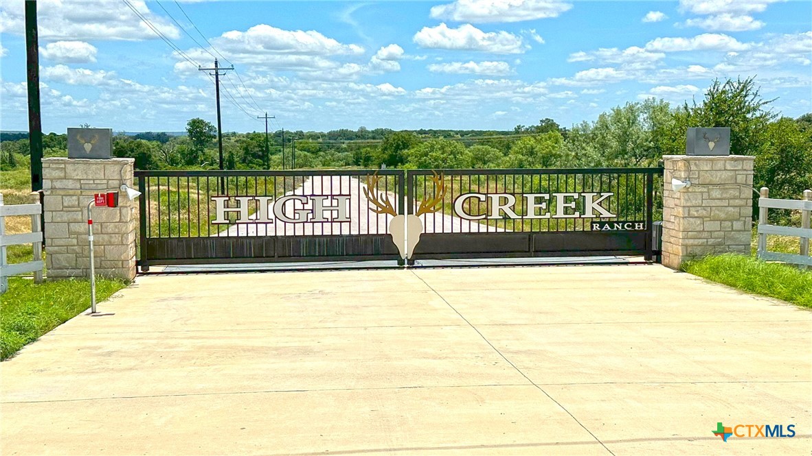 1231 Pitchfork Ranch Road Property Photo 1
