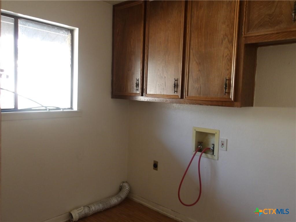107 Suzanne Lane Property Photo 8