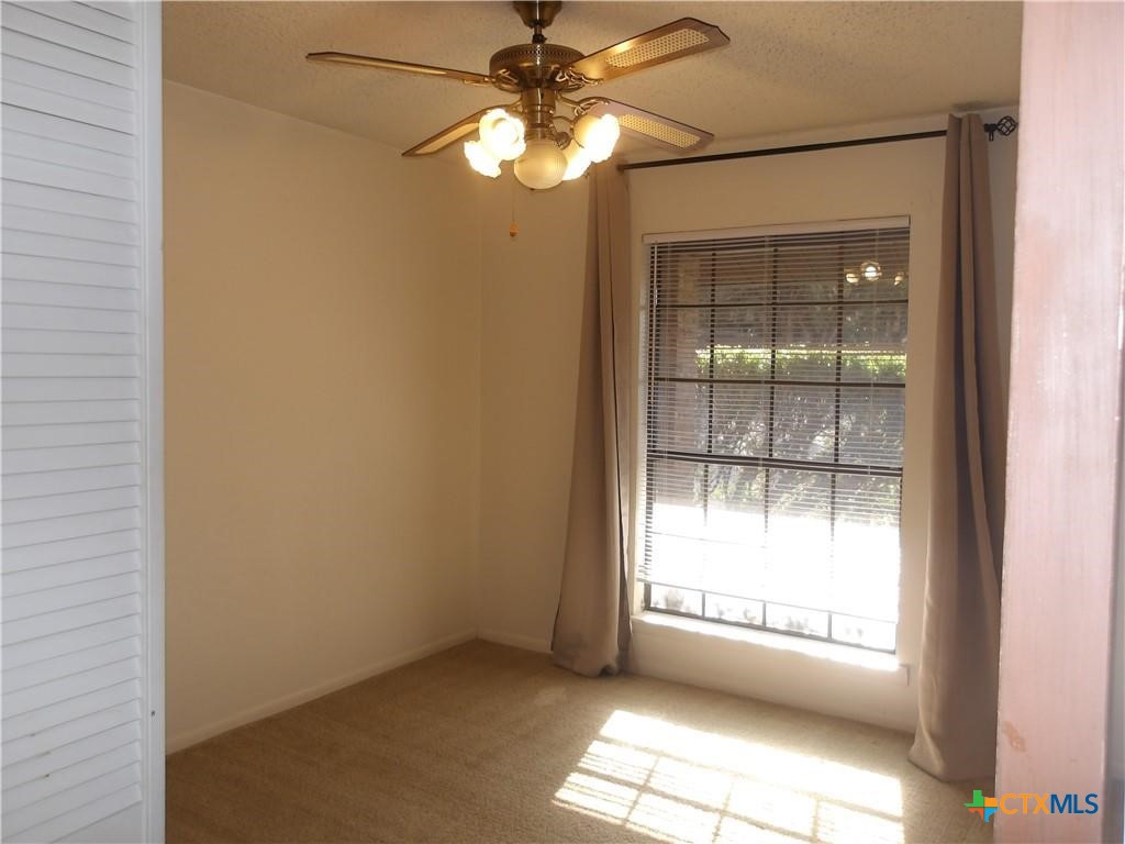 107 Suzanne Lane Property Photo 11