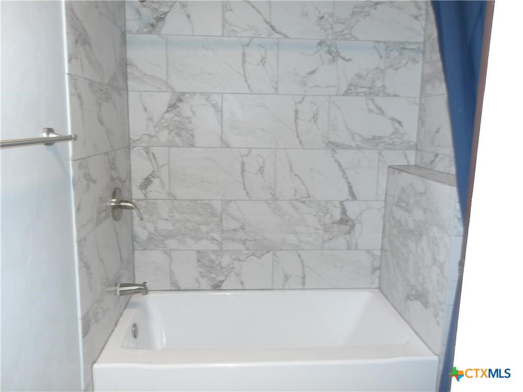107 Suzanne Lane Property Photo 16