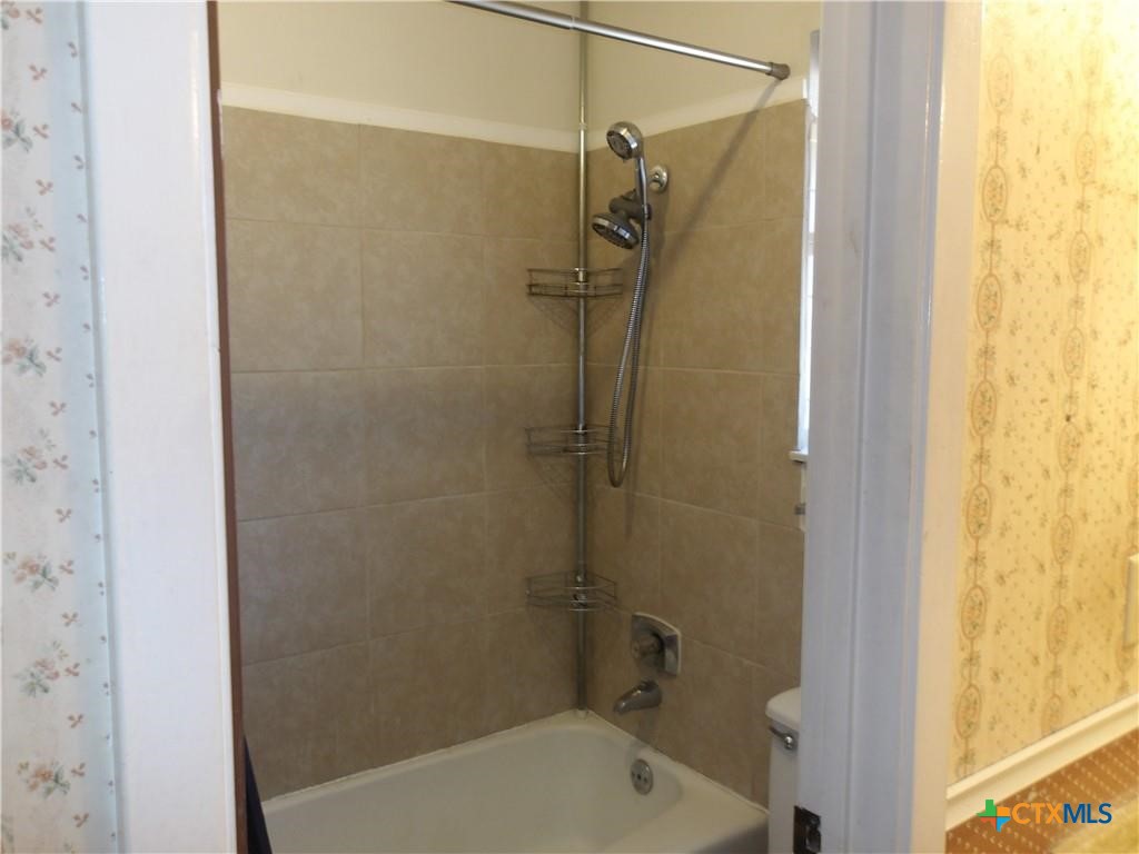 107 Suzanne Lane Property Photo 19