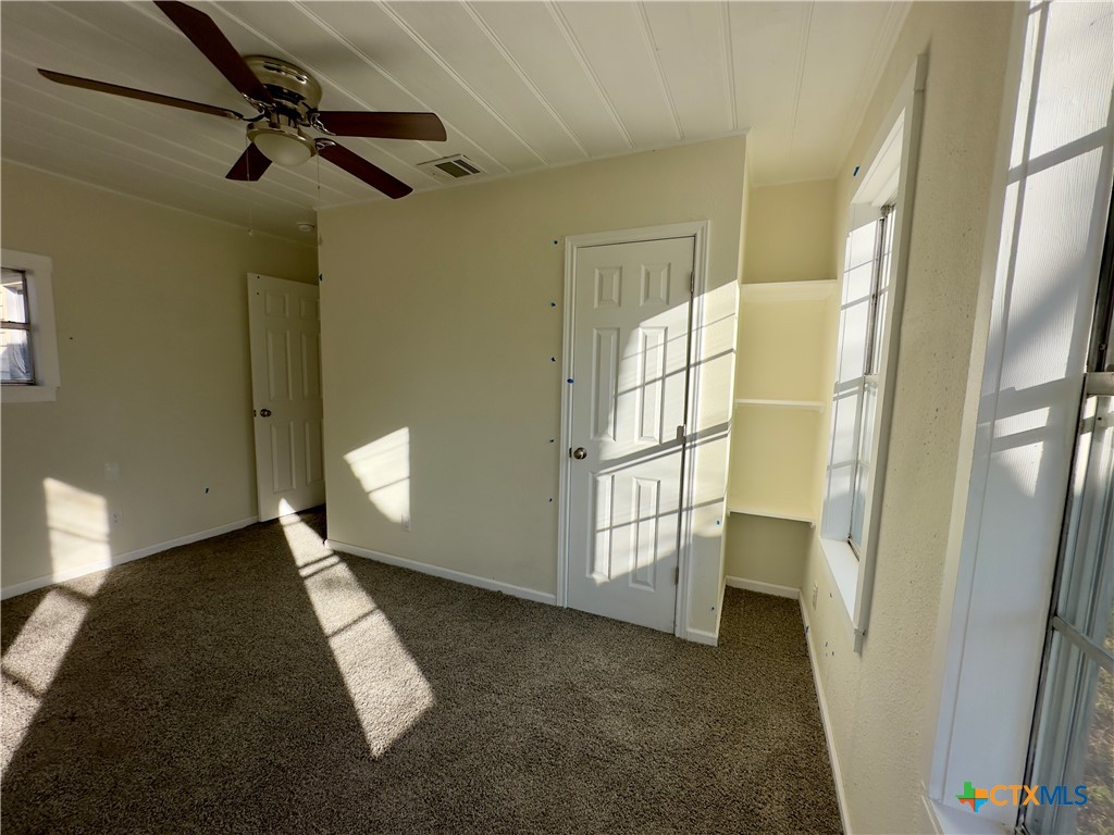 1002 N 12 Property Photo 6