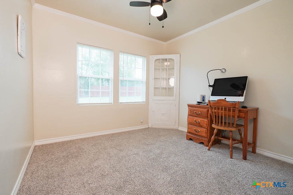 913 Hander Lane Property Photo 9