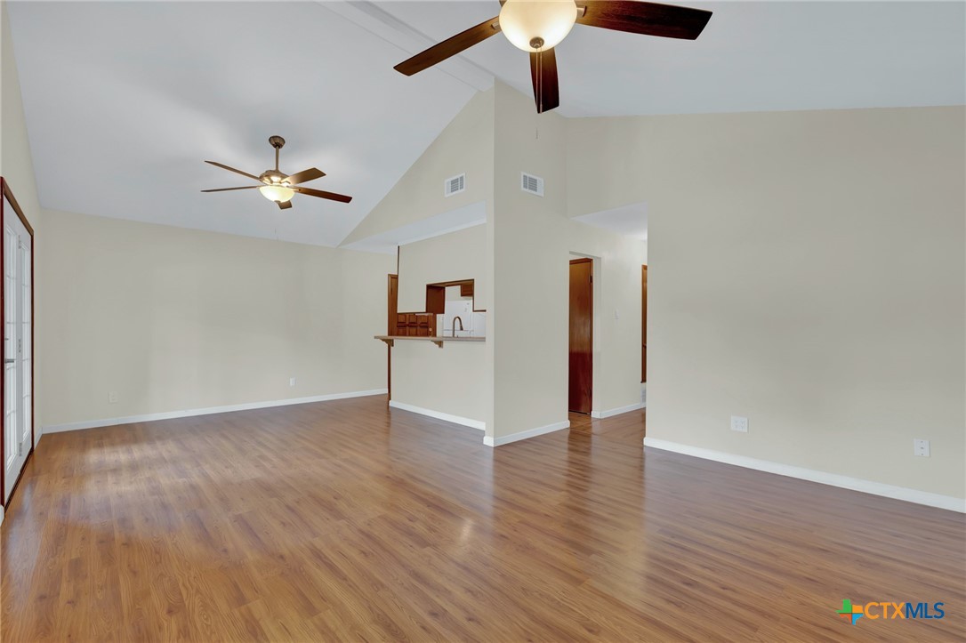 1685 Lakeview Drive Property Photo 15