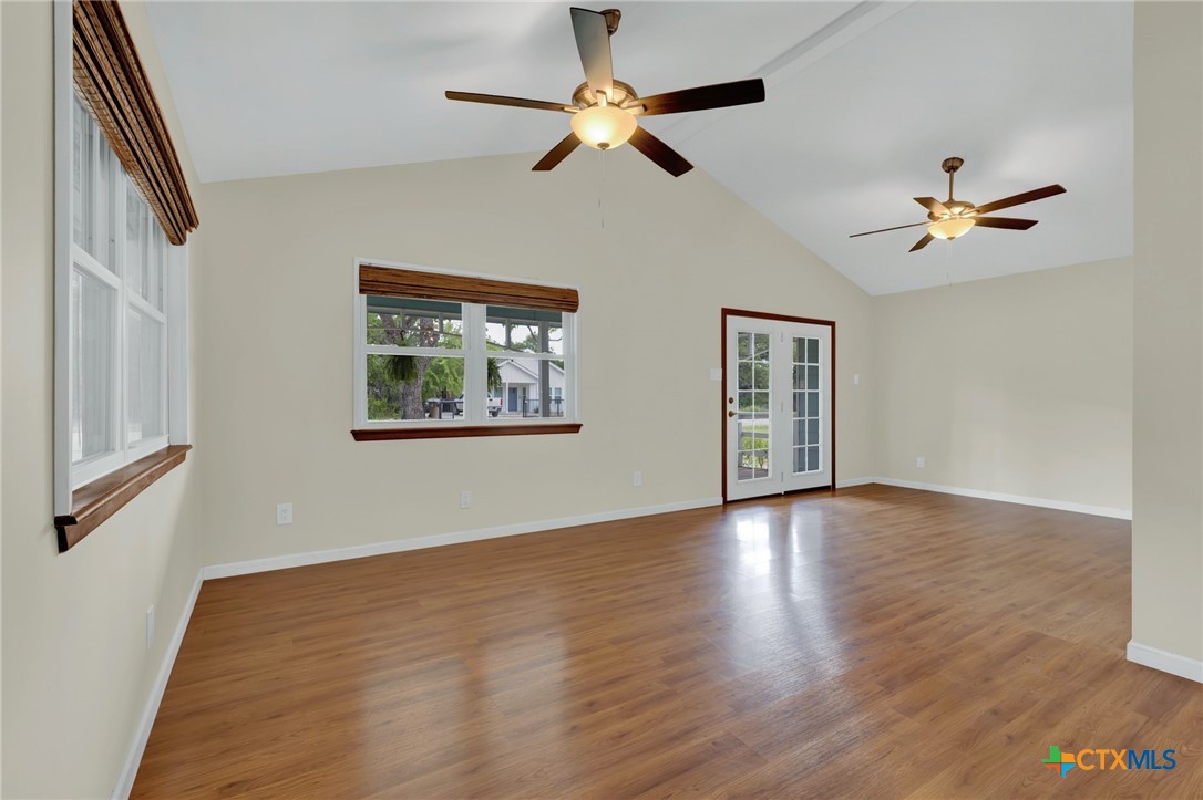 1685 Lakeview Drive Property Photo 17